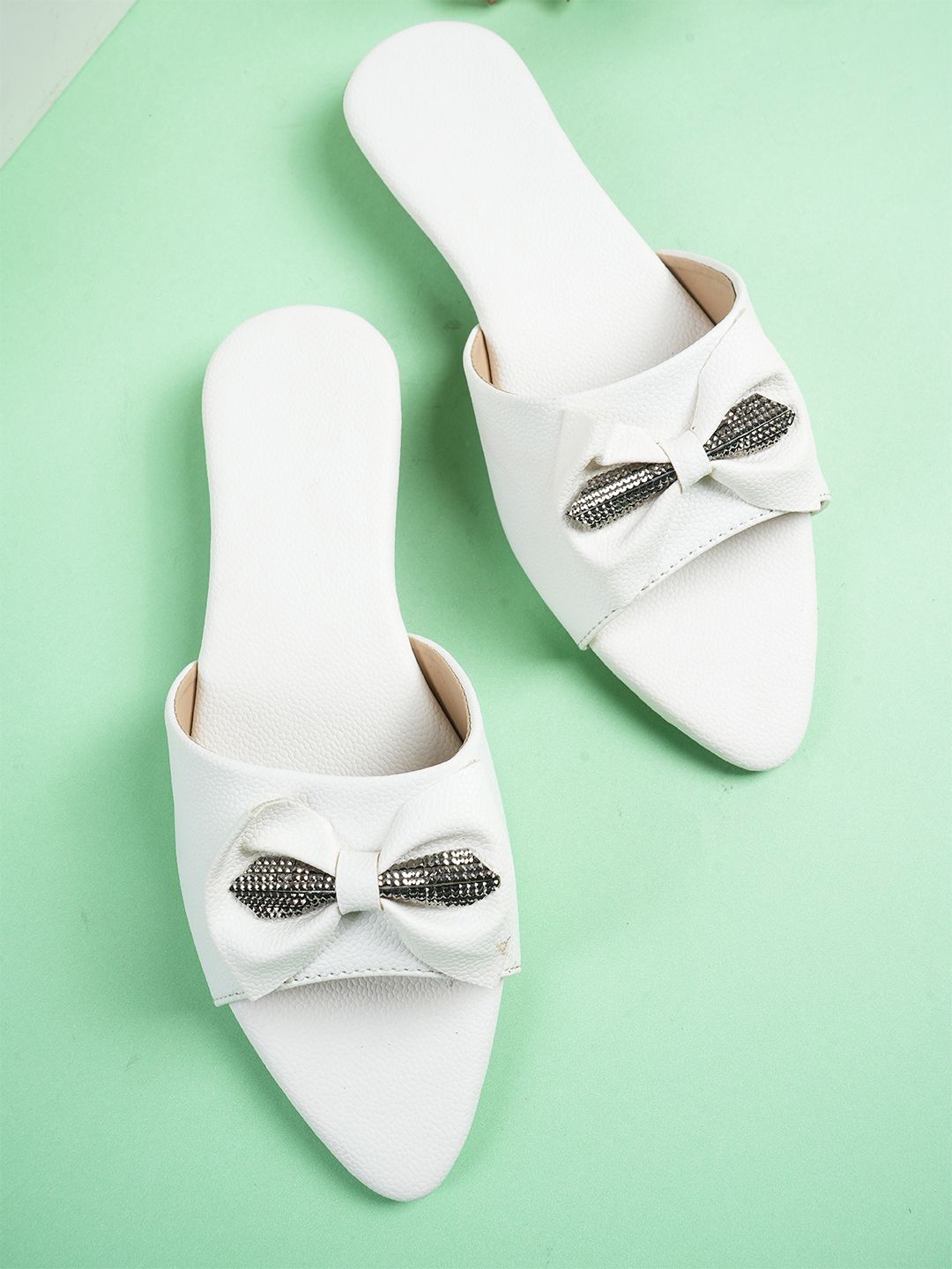 

Walkfree Women Open Toe Flats with Bows, White