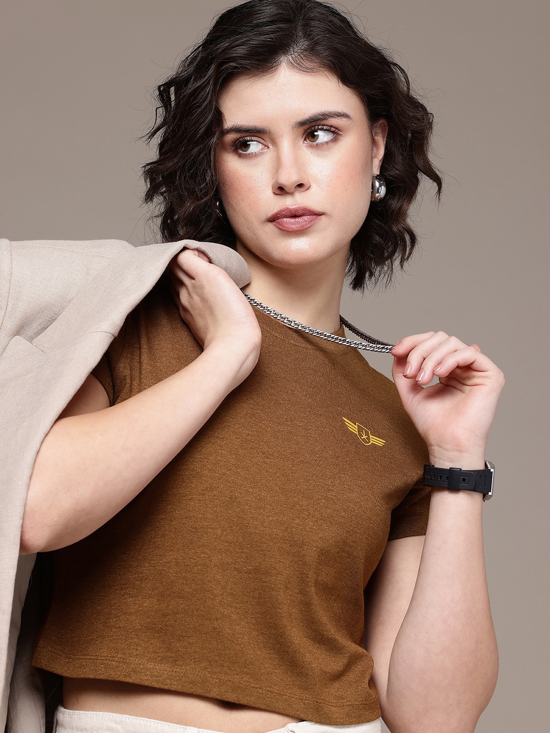 

The Roadster Life Co. Crop T-shirt, Brown