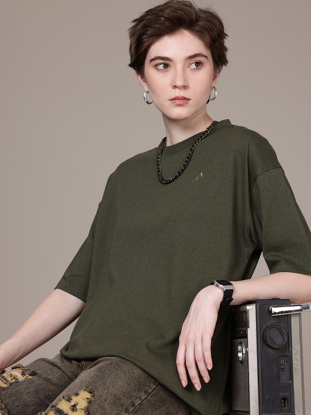 

The Roadster Life Co. Drop-Shoulder Sleeves Oversized T-shirt, Olive