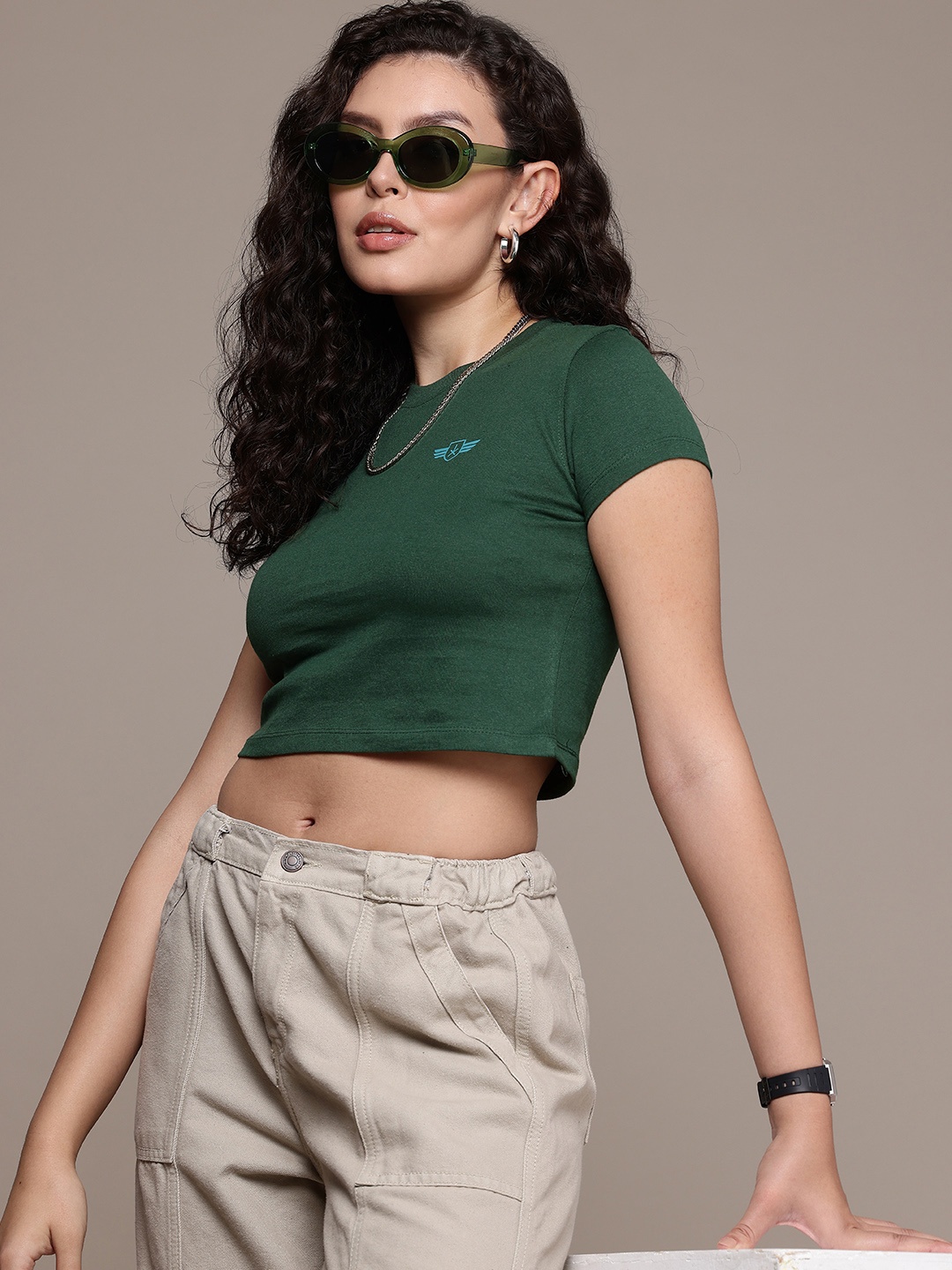 

The Roadster Life Co. Slim Fit Crop T-shirt, Green