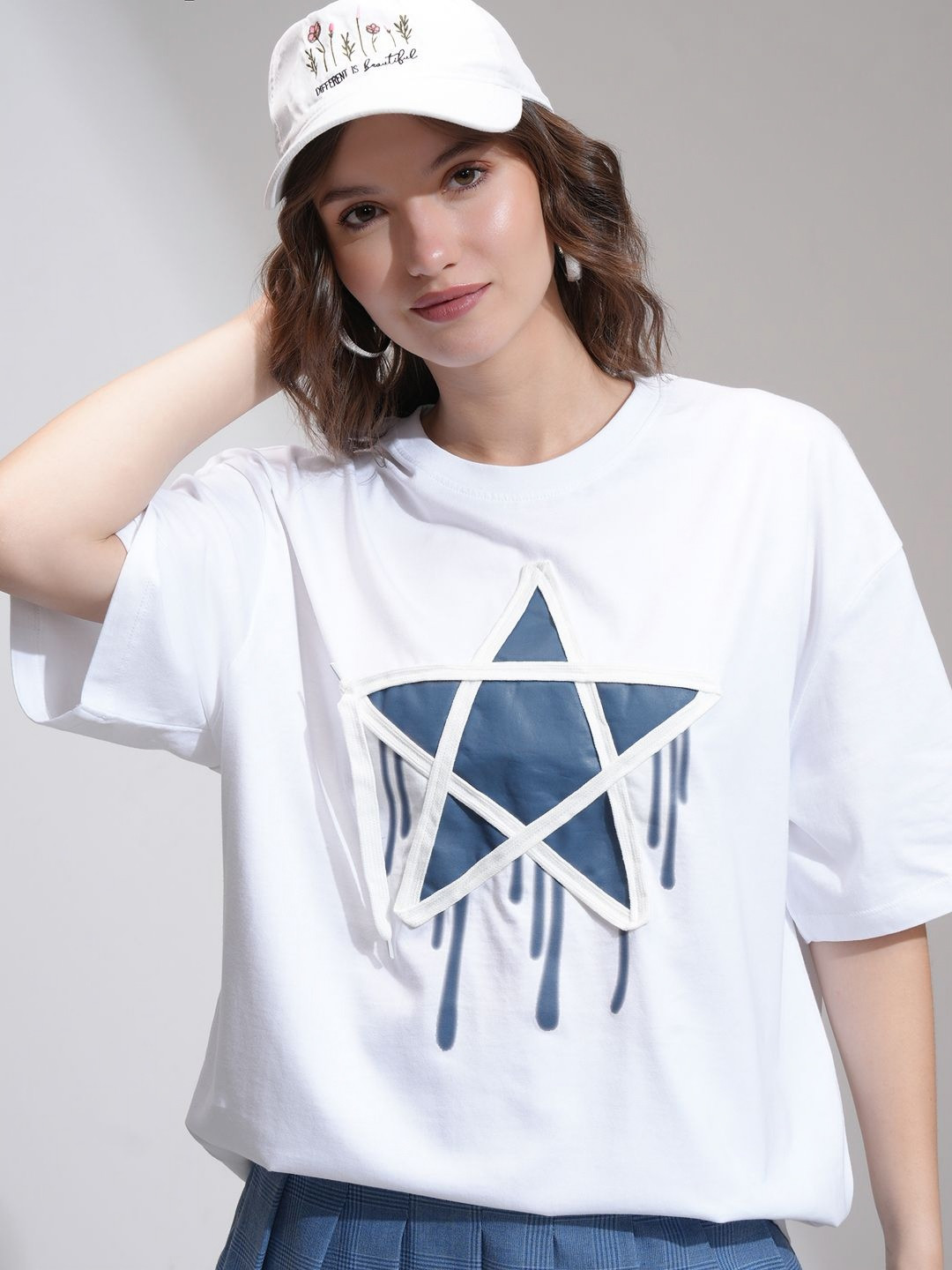 

Street By Tokyo Talkies Women Embellished Drop Shoulder Oversized T-Shirt, White
