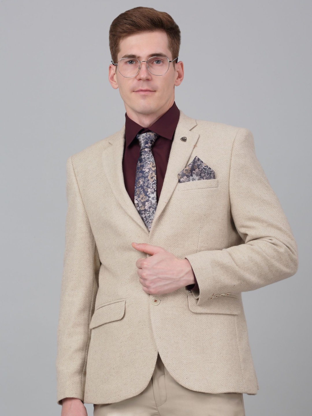 

Cantabil Self Design Notched Lapel Single Breasted Blazer, Beige