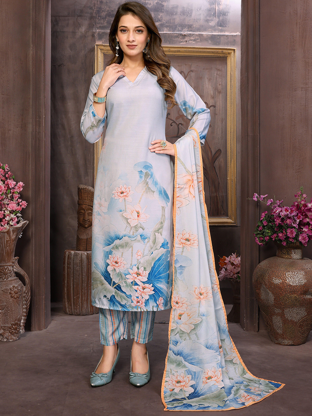 

Krimmple Floral Printed V-Neck Straight Kurta With Trousers And Dupatta, Blue