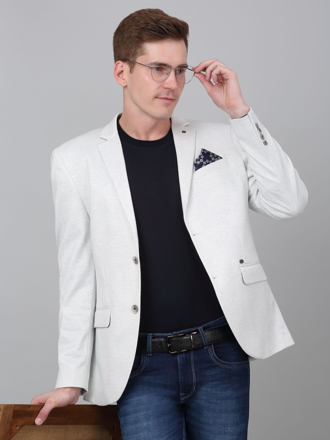 

Cantabil Self Design Notched Lapel Single Breasted Blazer, White