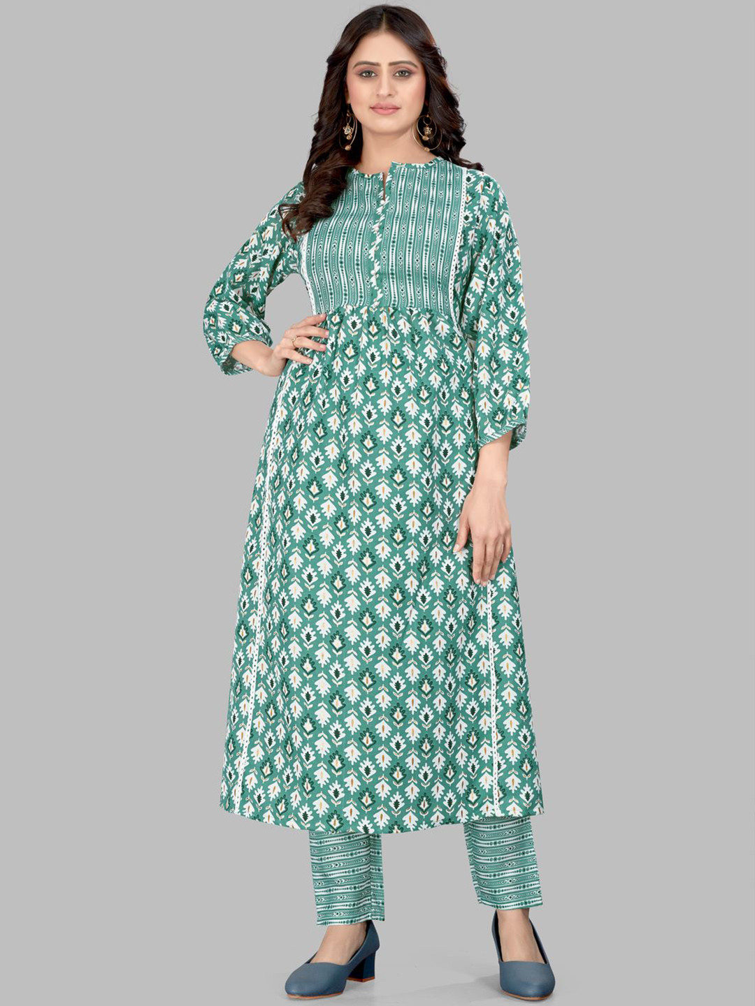 

Krimmple Ethnic Motifs Printed Mandarin Collar Straight Kurta With Pyjamas, Sea green
