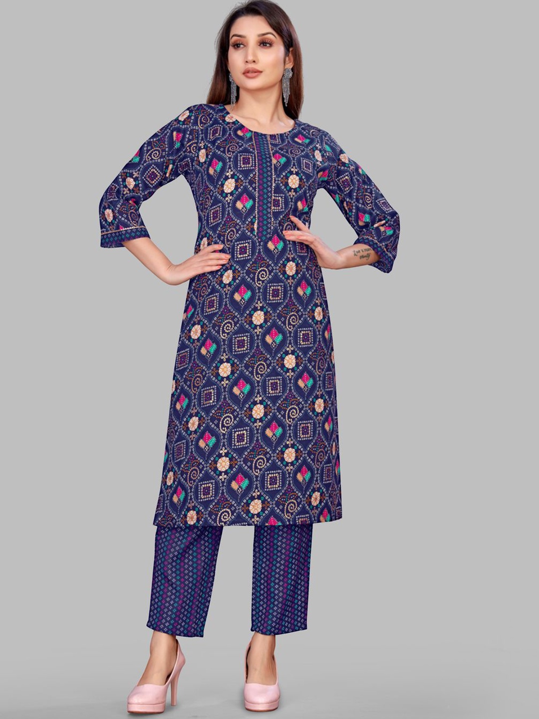

Krimmple Bandhani Printed Round Neck Straight Kurta With Trouser, Blue