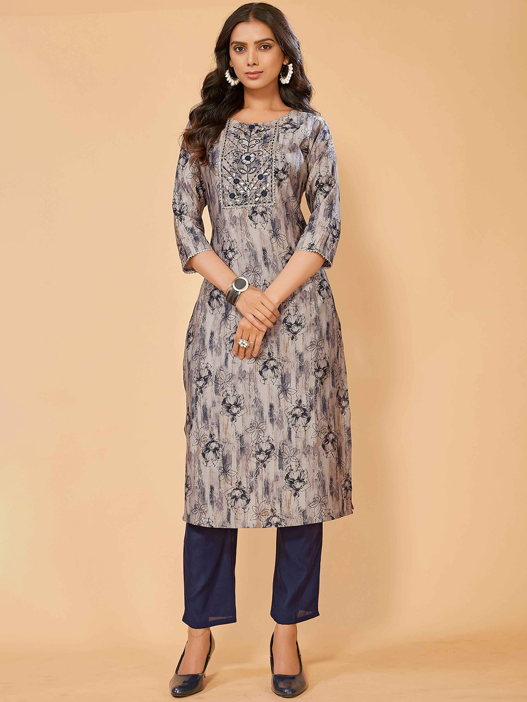 

Krimmple Floral Printed Thread Work Round Neck Straight Kurta With Trouser, Blue