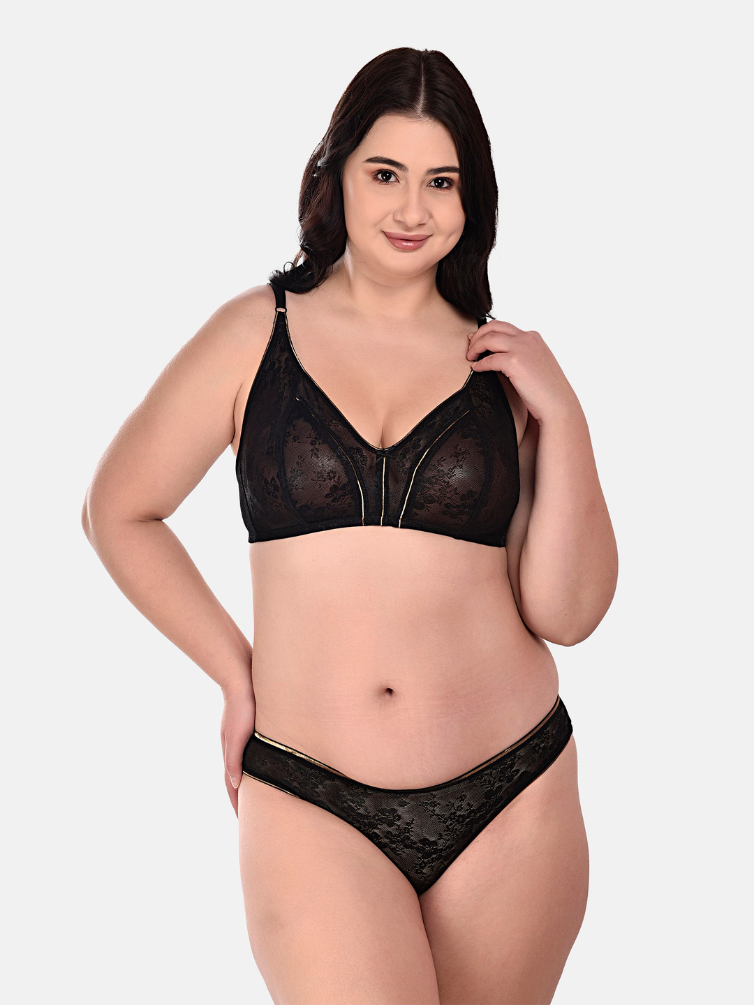 

DressBerry Women Self-Design Lingerie SetSDS-6017, Black