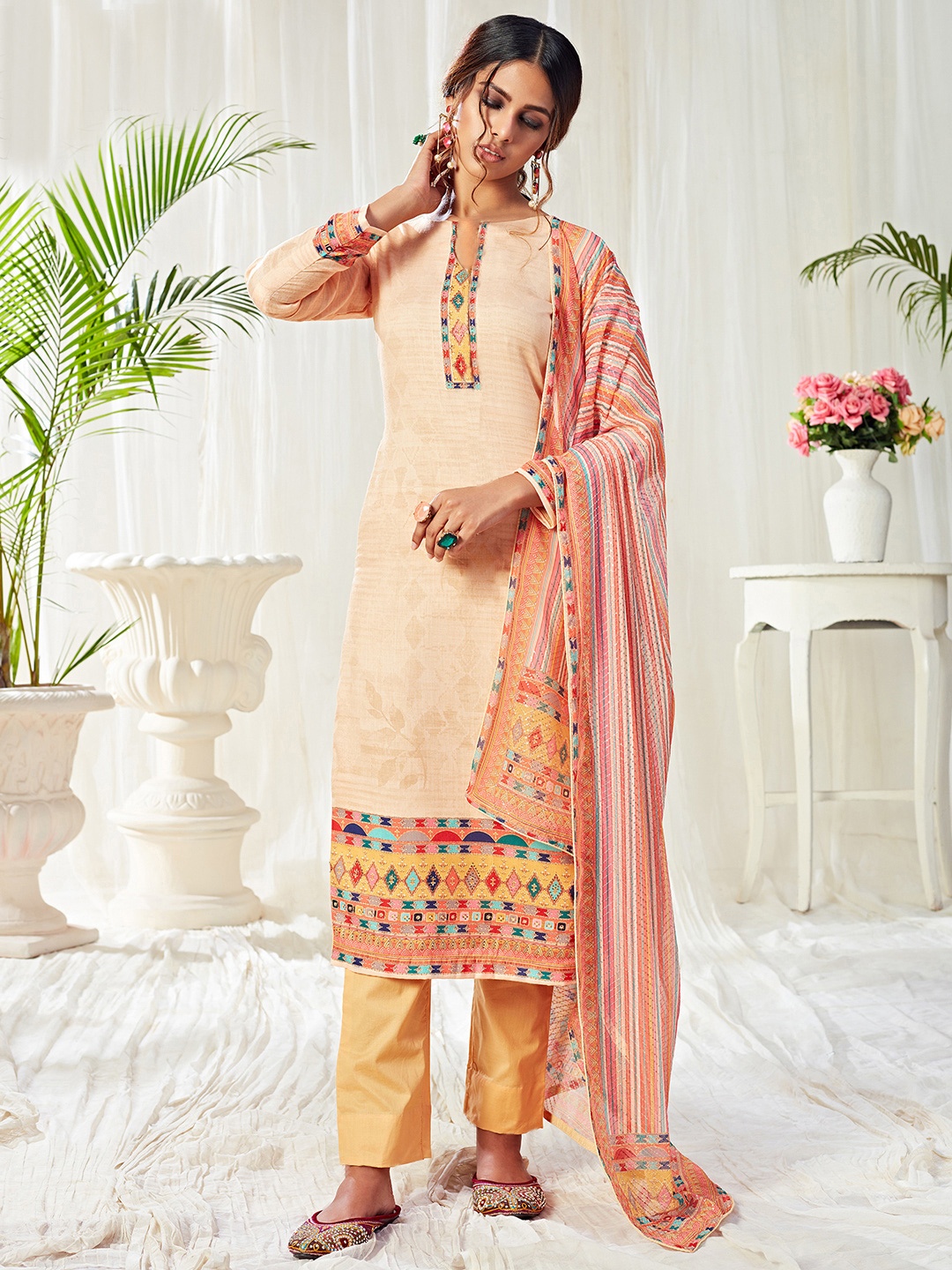 

ALIZEH Ethnic Motifs Printed Sequinned Straight Kurta With Trousers & Dupatta, Peach