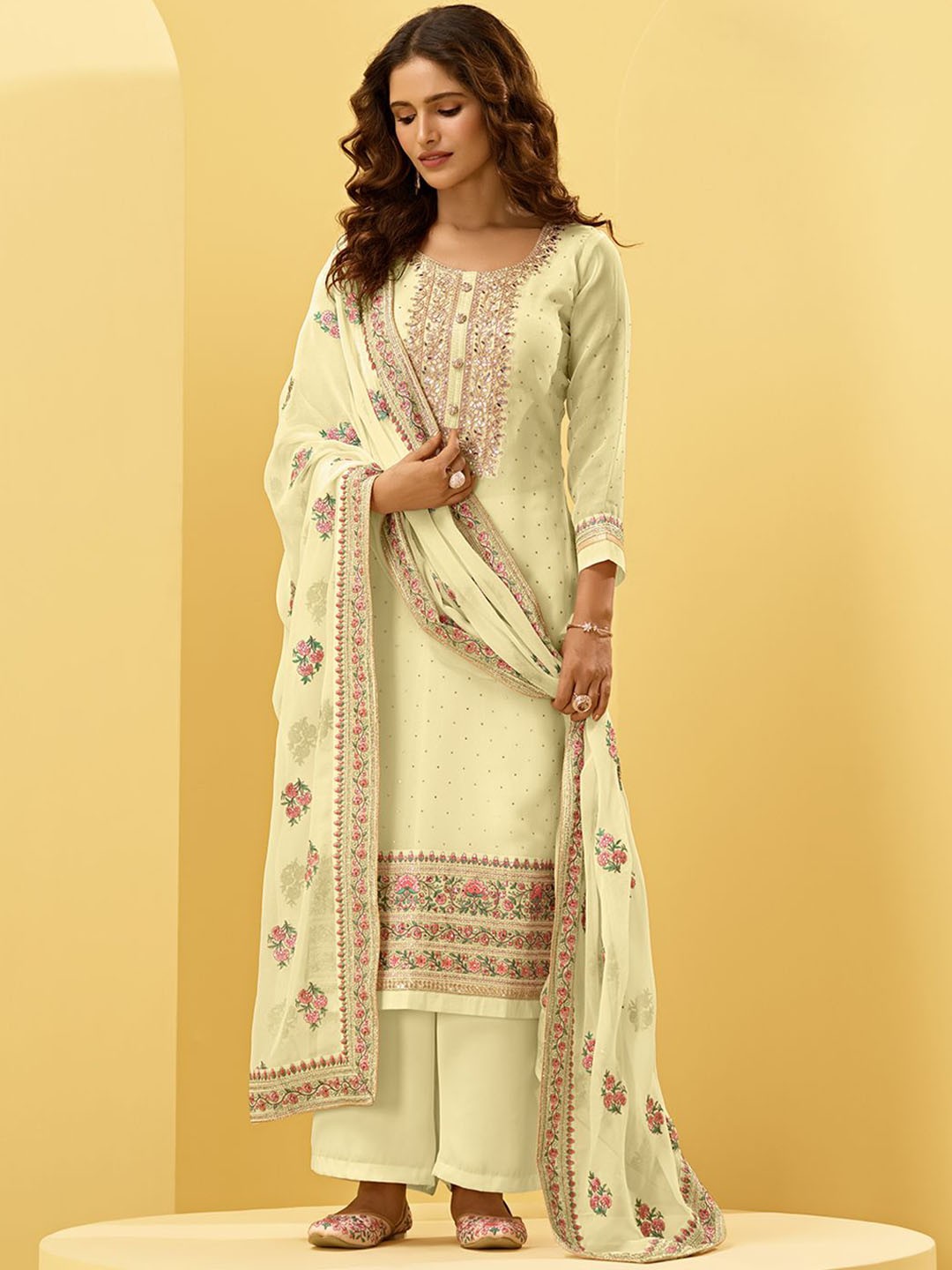 

ALIZEH Floral Embroidered Straight Kurta With Pant And Embroidered Dupatta, Yellow