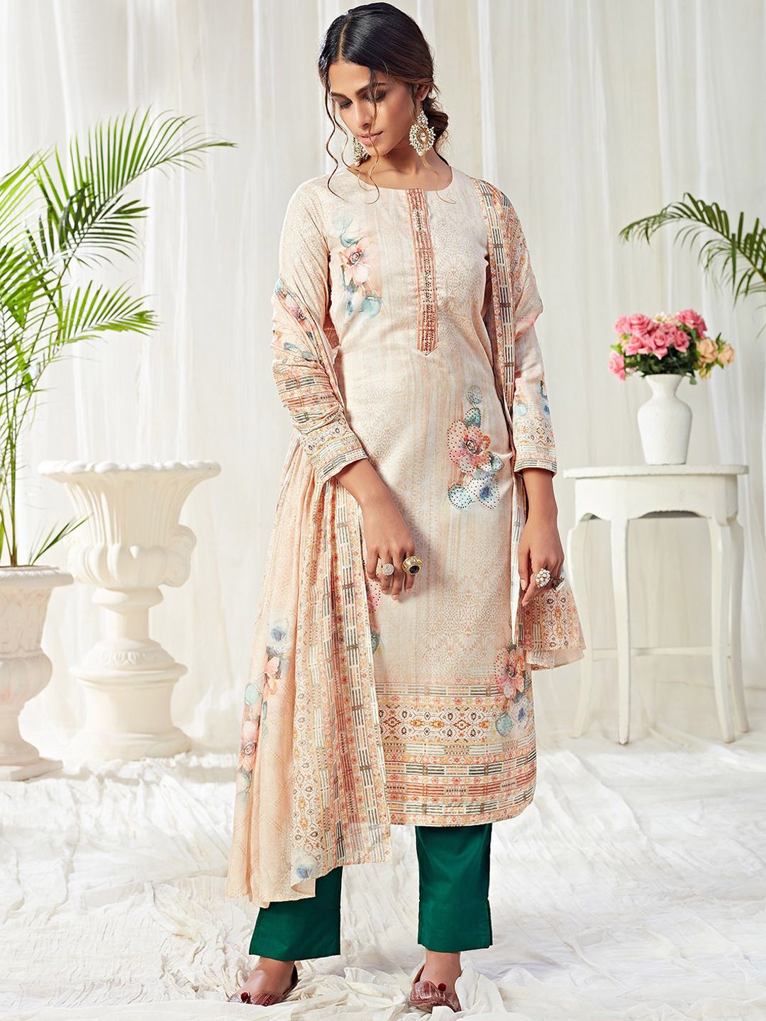 

ALIZEH Ethnic Motifs Printed Sequinned Straight Kurta With Trousers & Dupatta, Peach