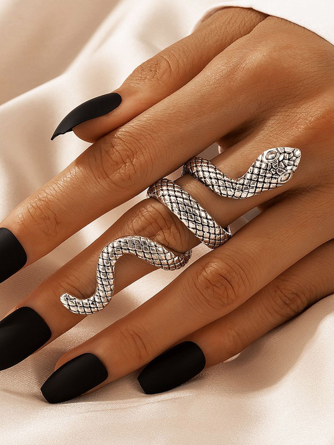 

Shining Diva Fashion Silver Plated Stylish Adjustable Finger Ring