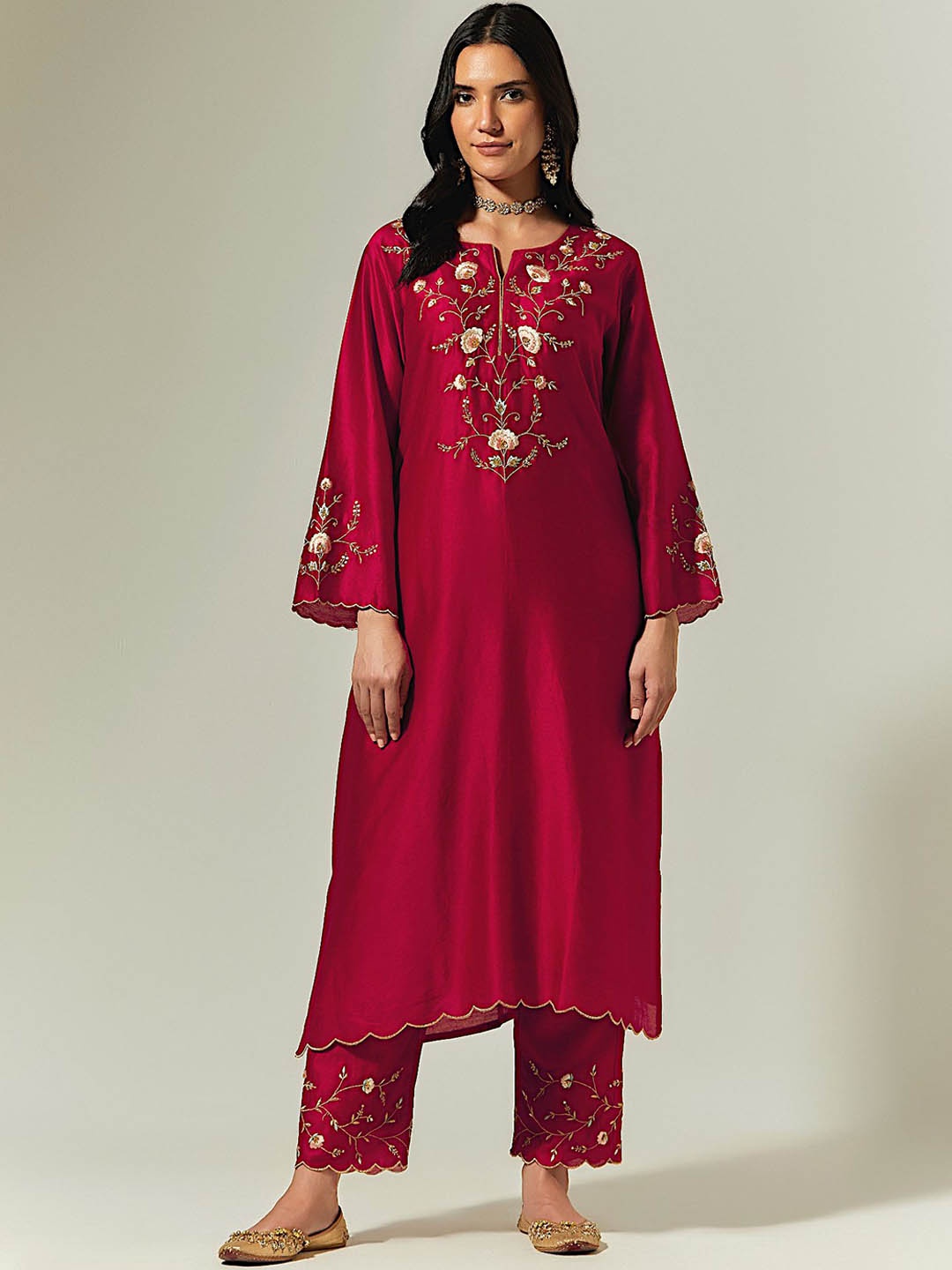 

Anantaa by roohi trehan Floral Embroidered Thread Work Chanderi Silk Kurta, Red