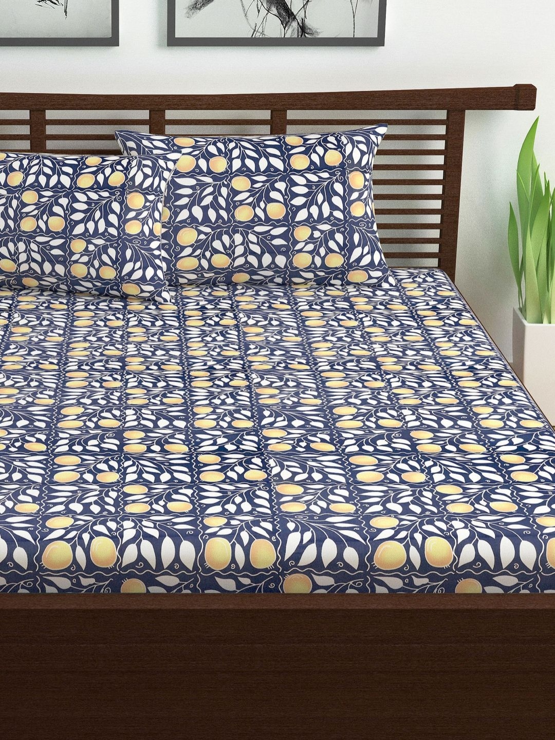 

Divine Casa Emeraled White Pure Cotton 144 TC King Bedsheet Set 1.50 m x 2.25 m, Navy blue