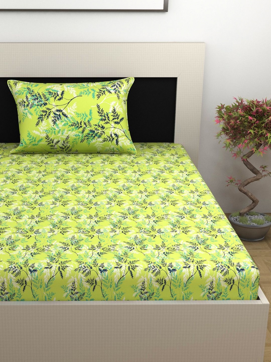 

Divine Casa Emeraled Lime Green Pure Cotton 144 TC Single Bedsheet Set 0.9 x 2.23 m
