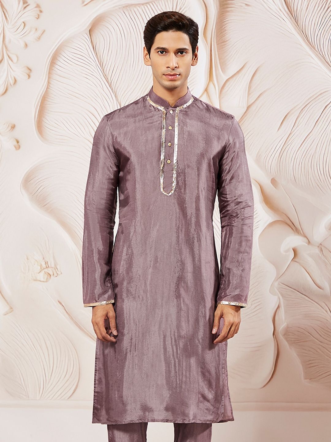 

VASTRAMAY Mandarin Collar Sequinned Tissue Silk Straight Kurta, Lavender