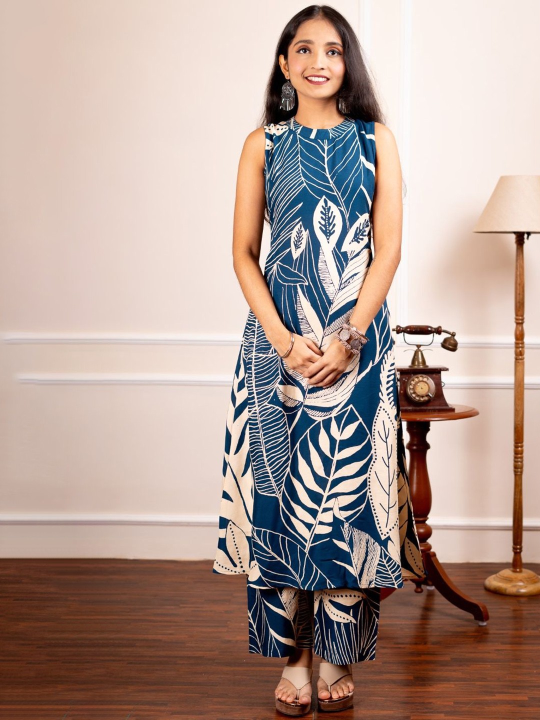 

Atha Fashion Printed Pure Cotton Tunic With Palazzos Co-Ords, Blue