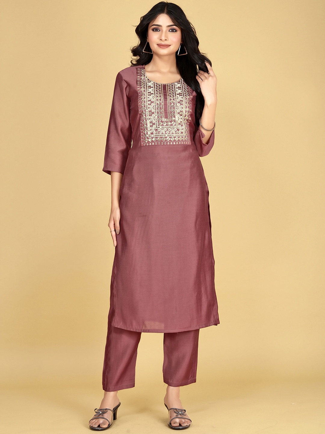 

BANJANAN Self Design Floral Sequence Embellished Pure Silk Round Neck Kurta With Trouser, Brown