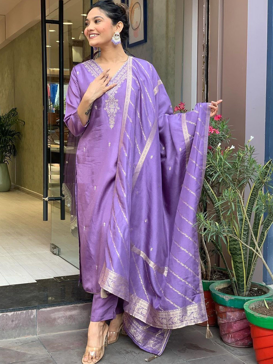 

Blue Wish Floral Embroidered V-Neck Straight Chanderi Silk Kurta With Trouser & Dupatta, Lavender