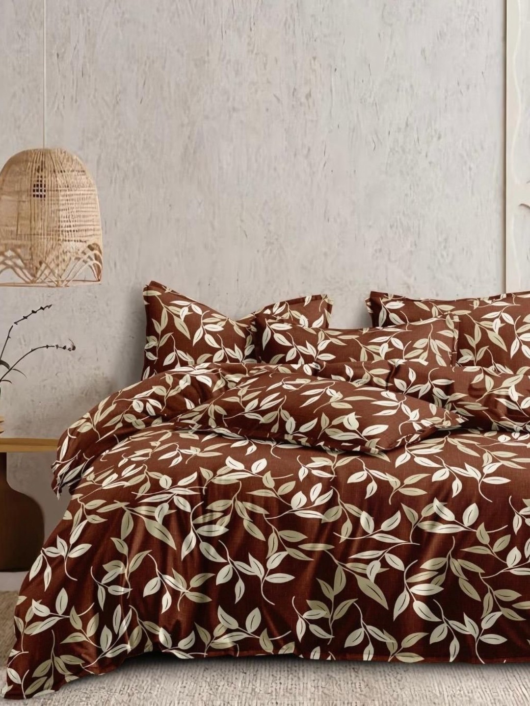 

Banchmark Home Furnishings Brown & Off White Floral 200 TC King Bedsheet with 2 Pillow Covers