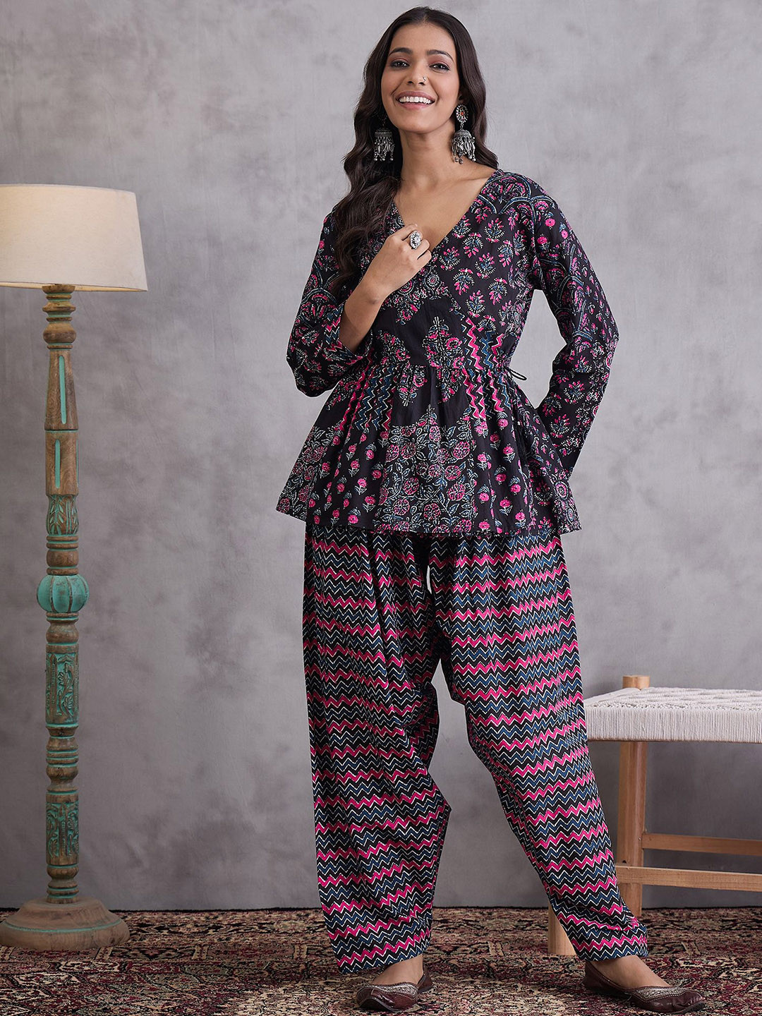 

InWeave Printed Pure Cotton V-Neck Tunic With Trousers Co-Ords, Black
