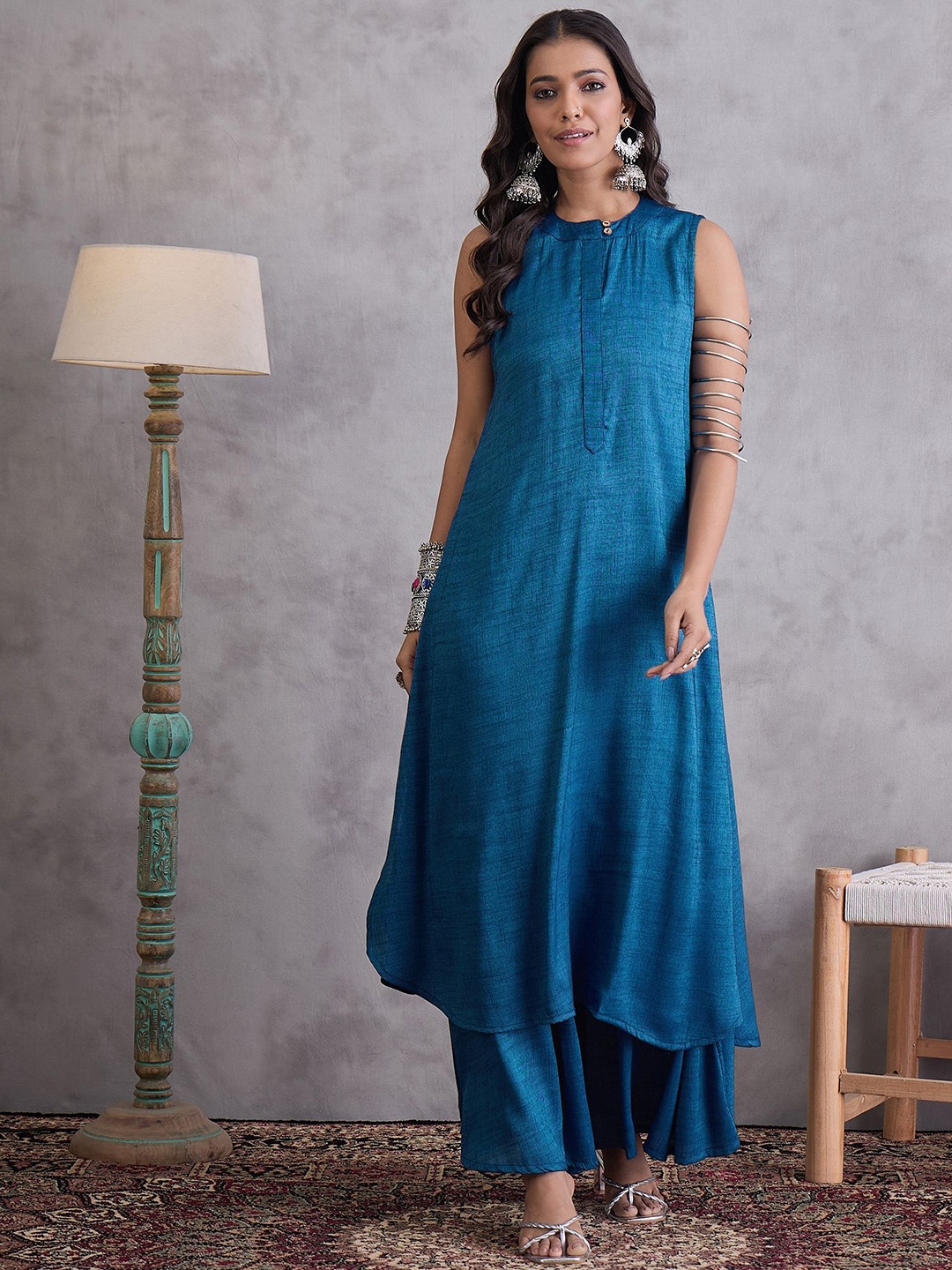 

InWeave Women Regular Kurta with Palazzos, Blue