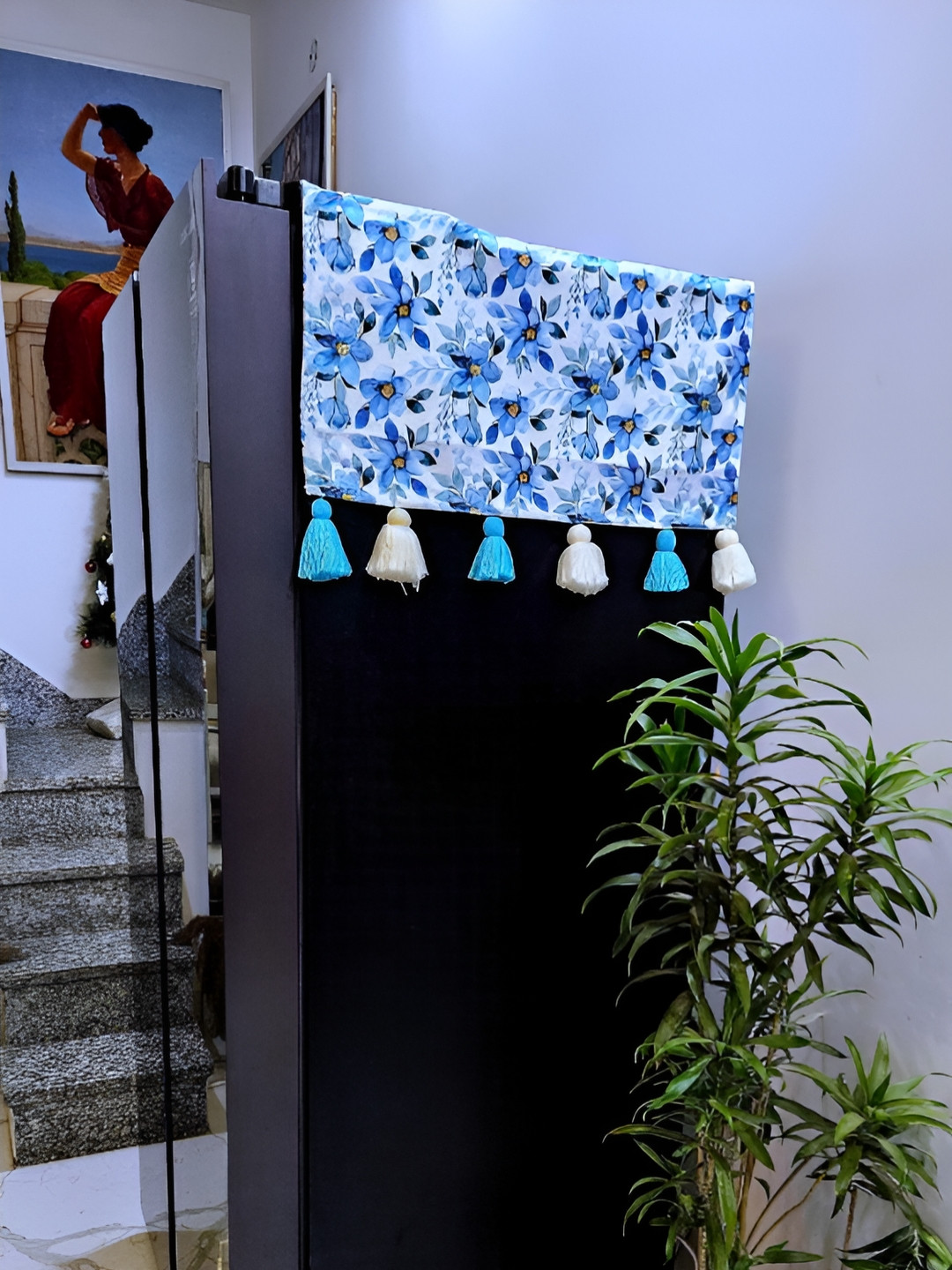 

THROWPILLOW Blue & White Printed Tasselled FridgeCover