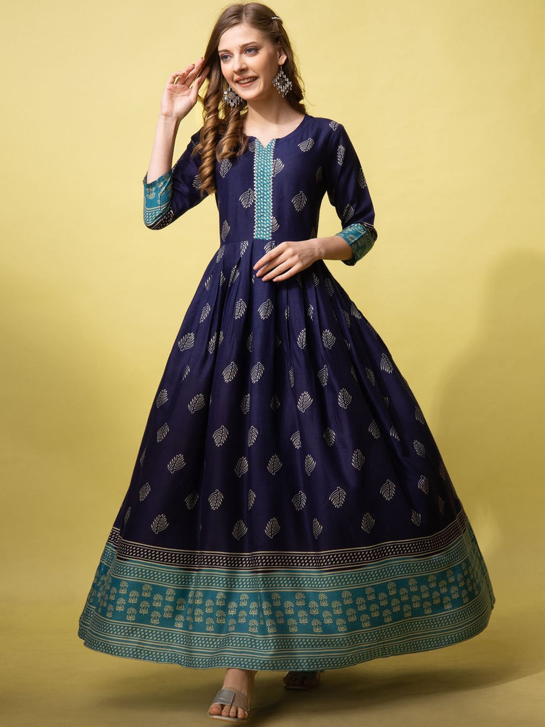 ARADHNA Floral Printed Thread Work Anarkali Kurta, Navy blue
