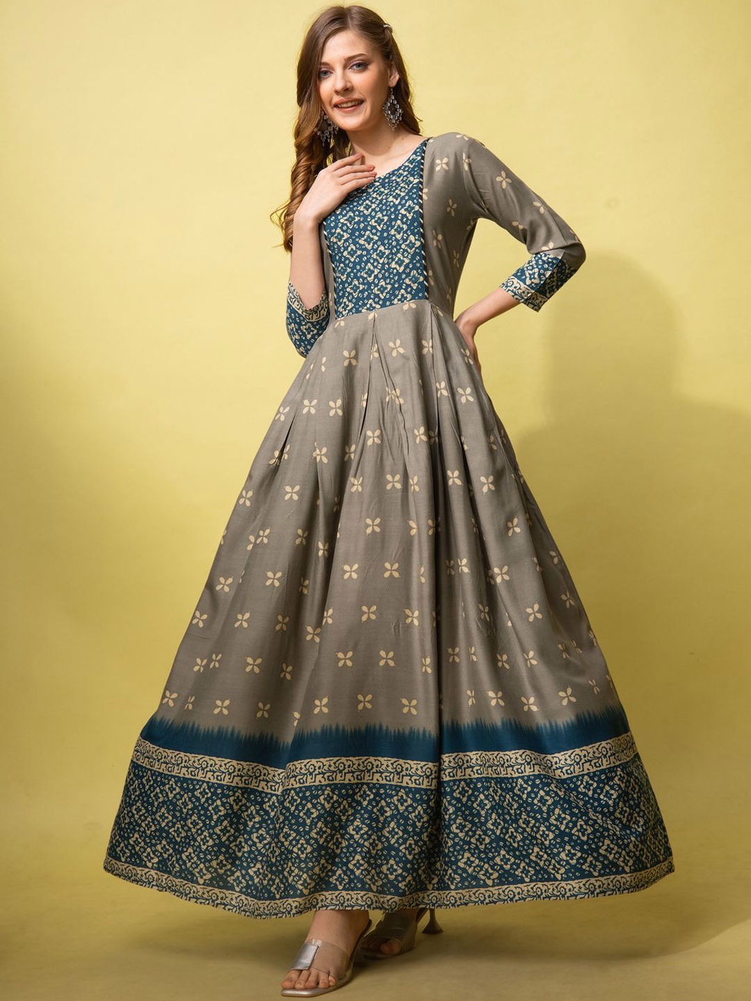 

ARADHNA Floral Printed Anarkali Kurta, Grey