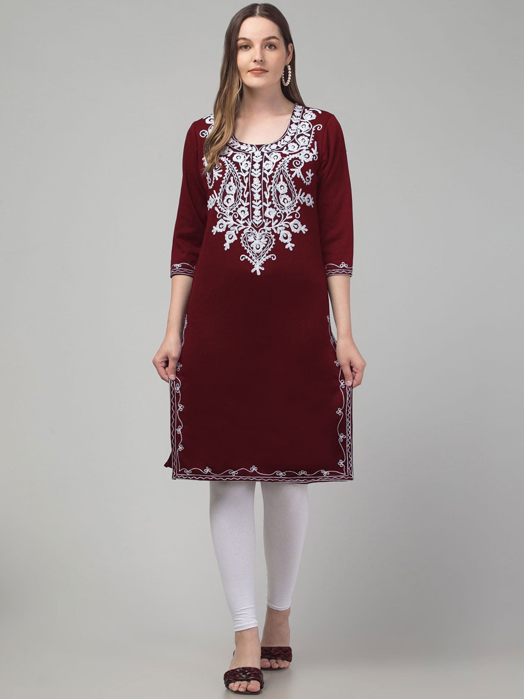 

FAMBEE Floral Embroidered U-Neck Straight Kurta, Maroon