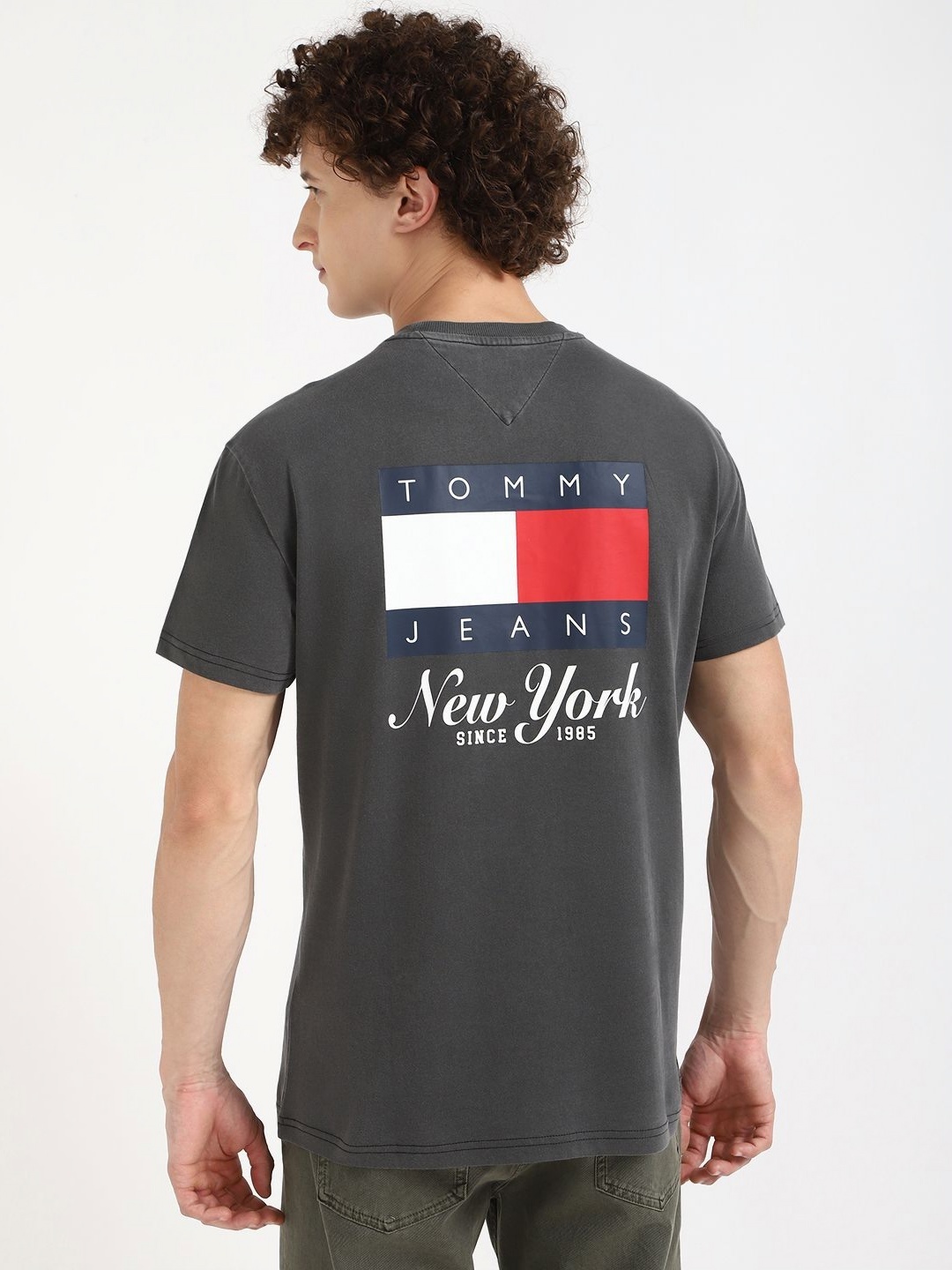 

Tommy Hilfiger Men Graphic Printed Round Neck Cotton T-shirt, Charcoal