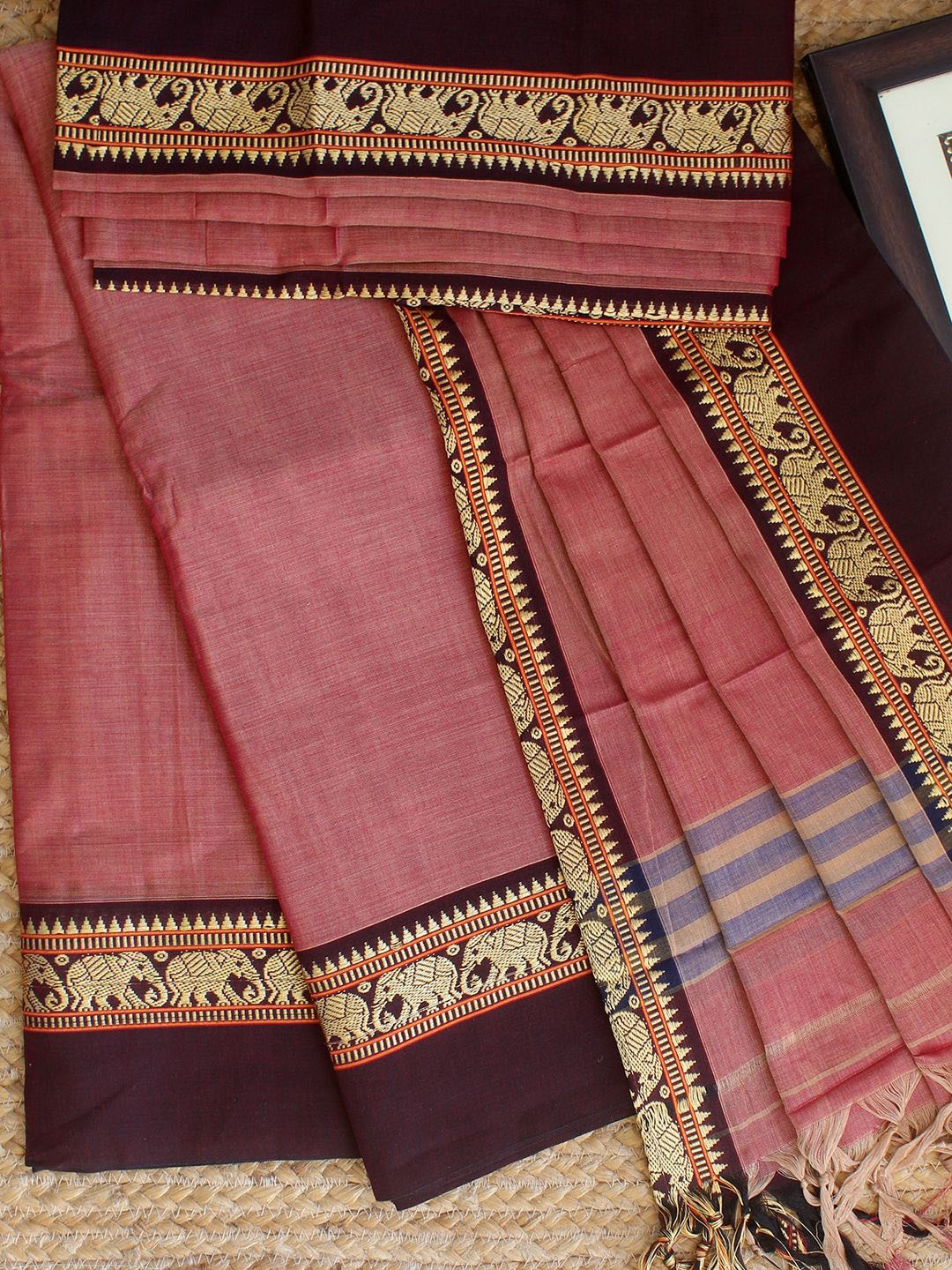 

Weaves of Tradition Dharwad Mercerized Pure Cotton Unstitched Dress Material, Pink