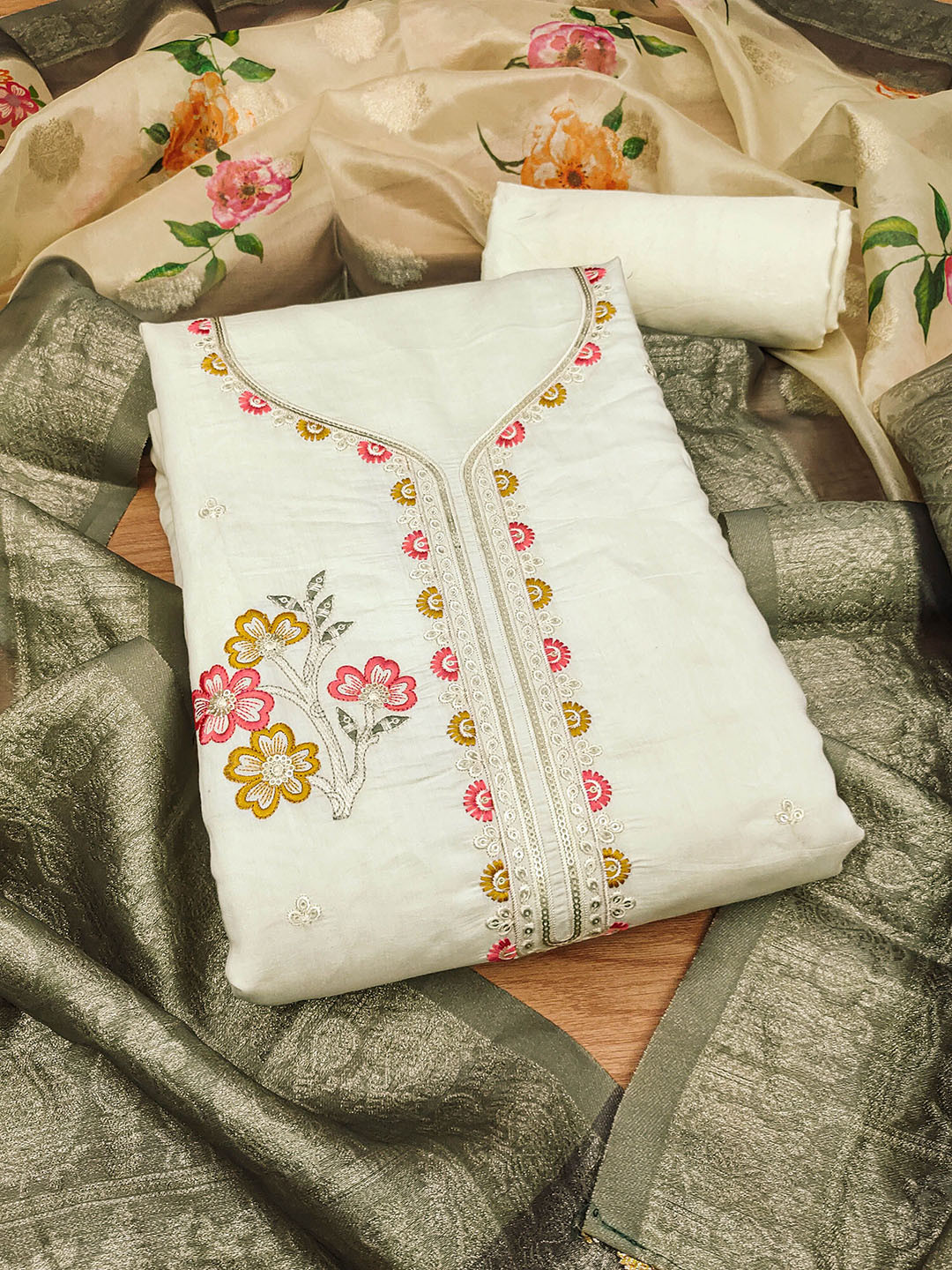

Maroosh Floral Embroidered Unstitched Dress Material, White