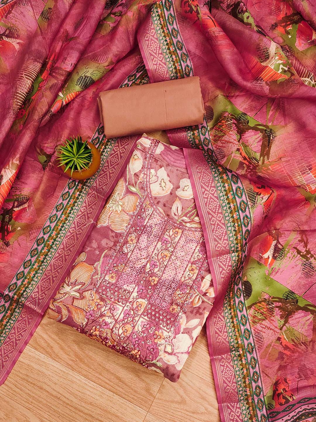

Maroosh Floral Printed Thread Work Unstitched Dress Material, Pink