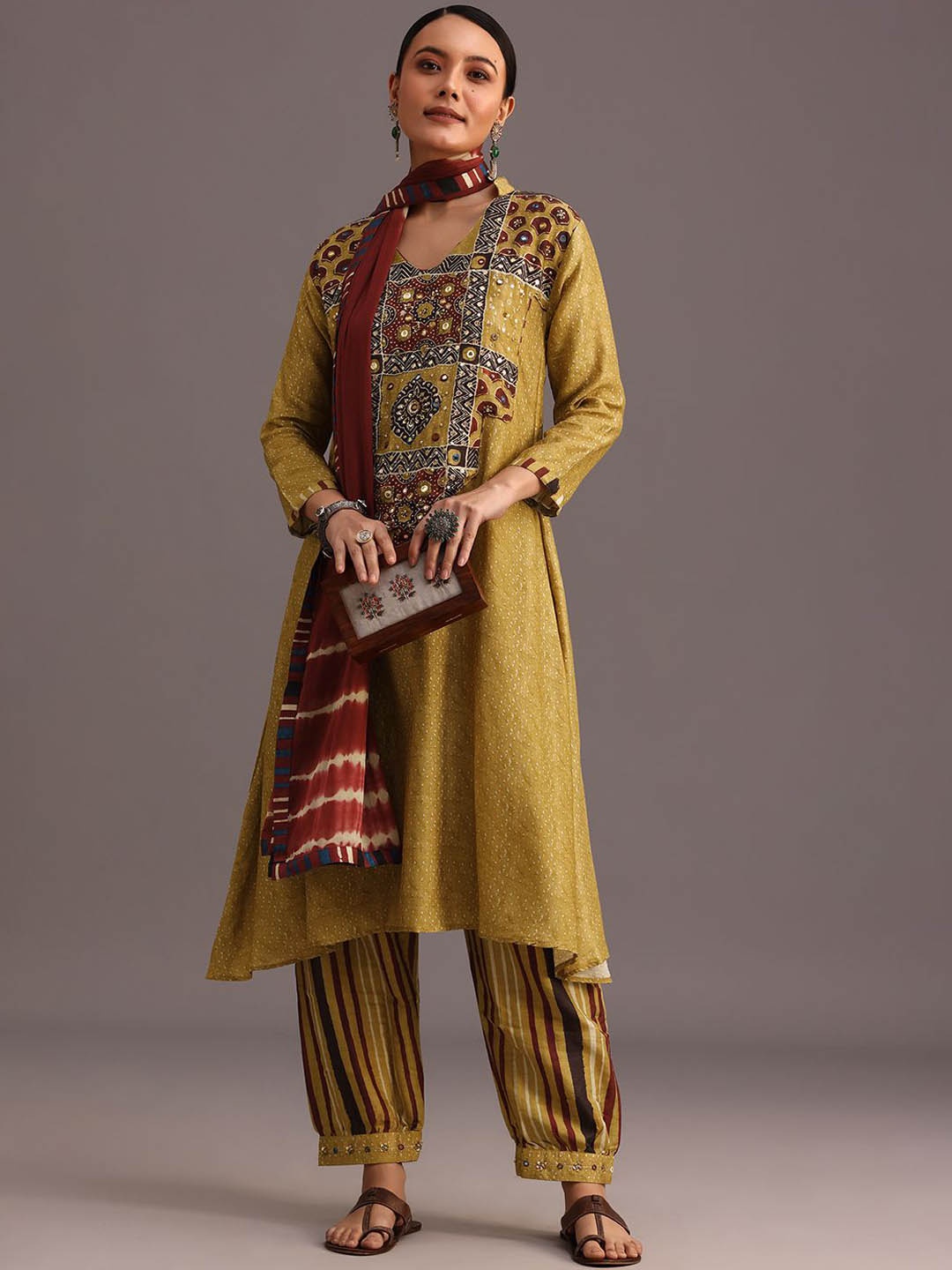 

KALKI Fashion Ethnic Motifs Printed Sequinned A-Line Kurta With Salwar And Dupatta, Green