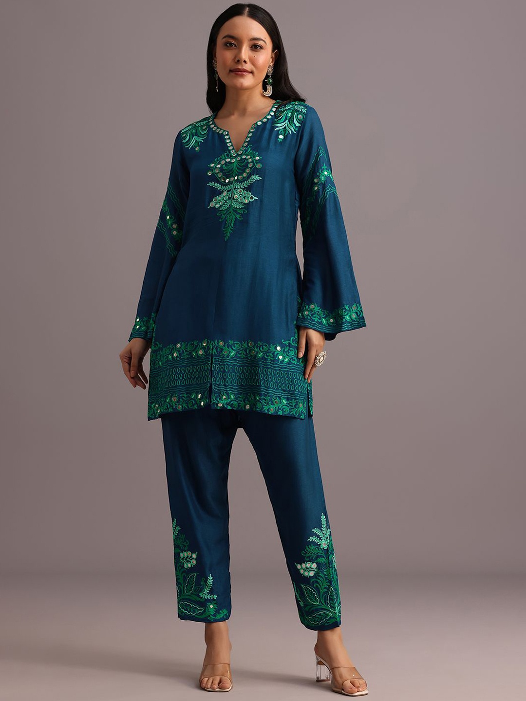 

KALKI Fashion Floral Embroidered Notch Neck Kurti With Trouser, Blue