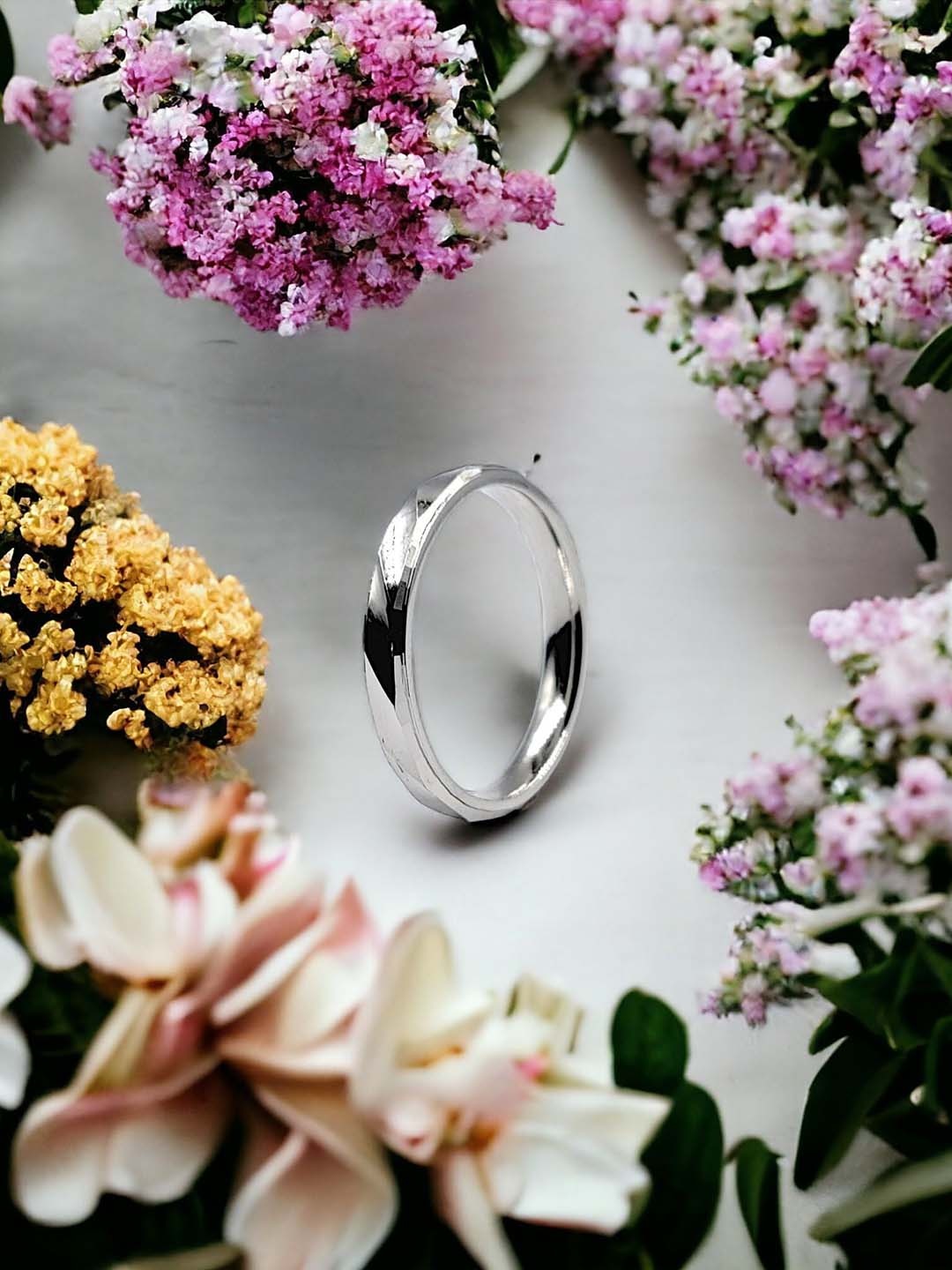 

AMONROO Unisex 925 Sterling Silver Rhodium-Plated Band Finger Ring