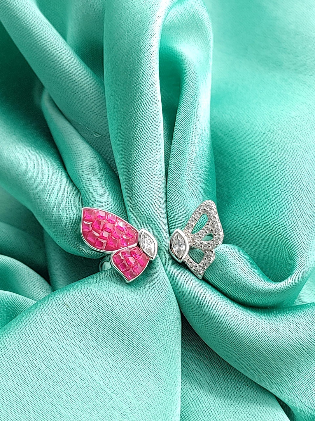 

AMONROO 925 Sterling Silver CZ-Stone Studded Open Ended Unique Butterfly Finger Ring