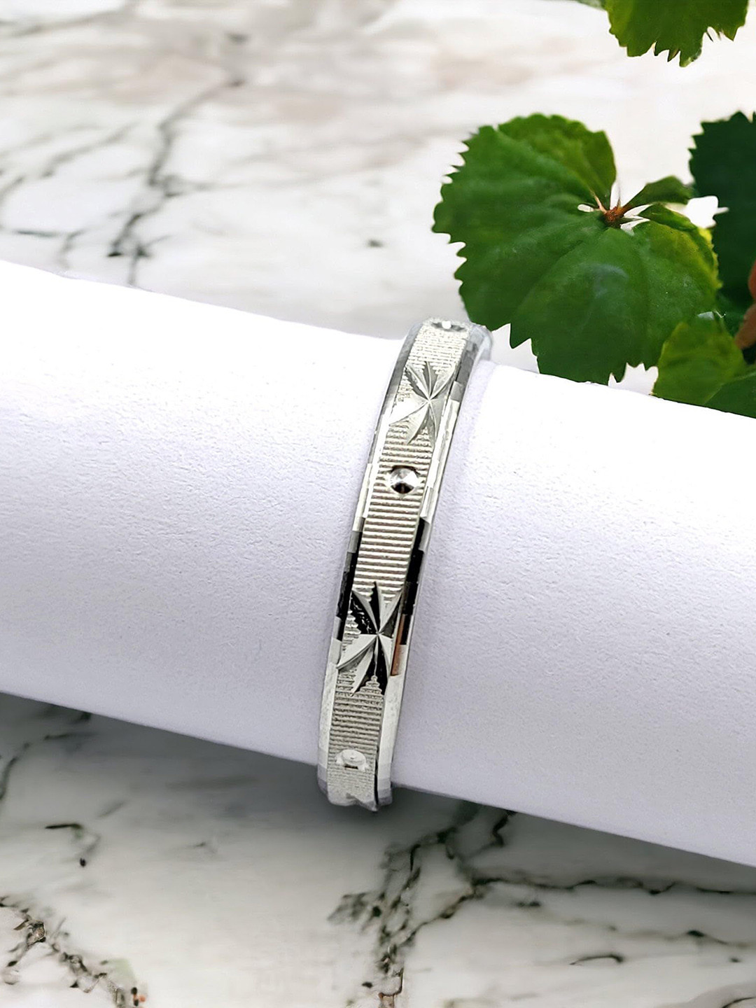 

AMONROO Unisex 925 Sterling Silver Rhodium-Plated Minimal Sparkling Finger Ring