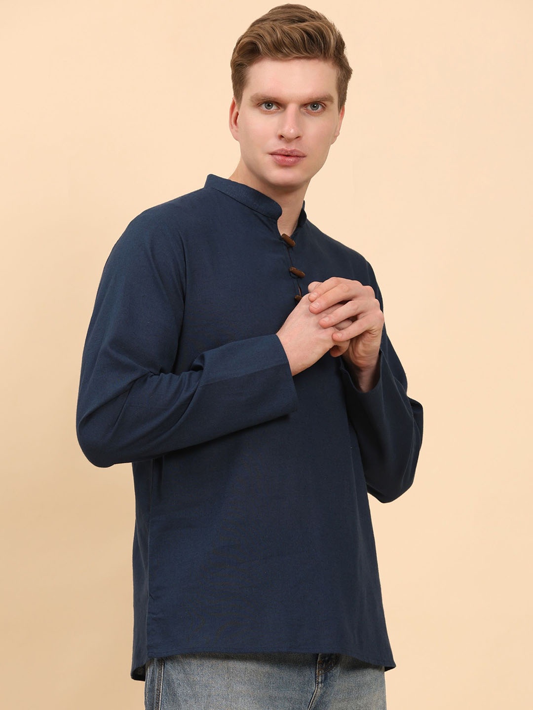 

SKAVIJ Mandarin Collar Straight Kurtas, Blue