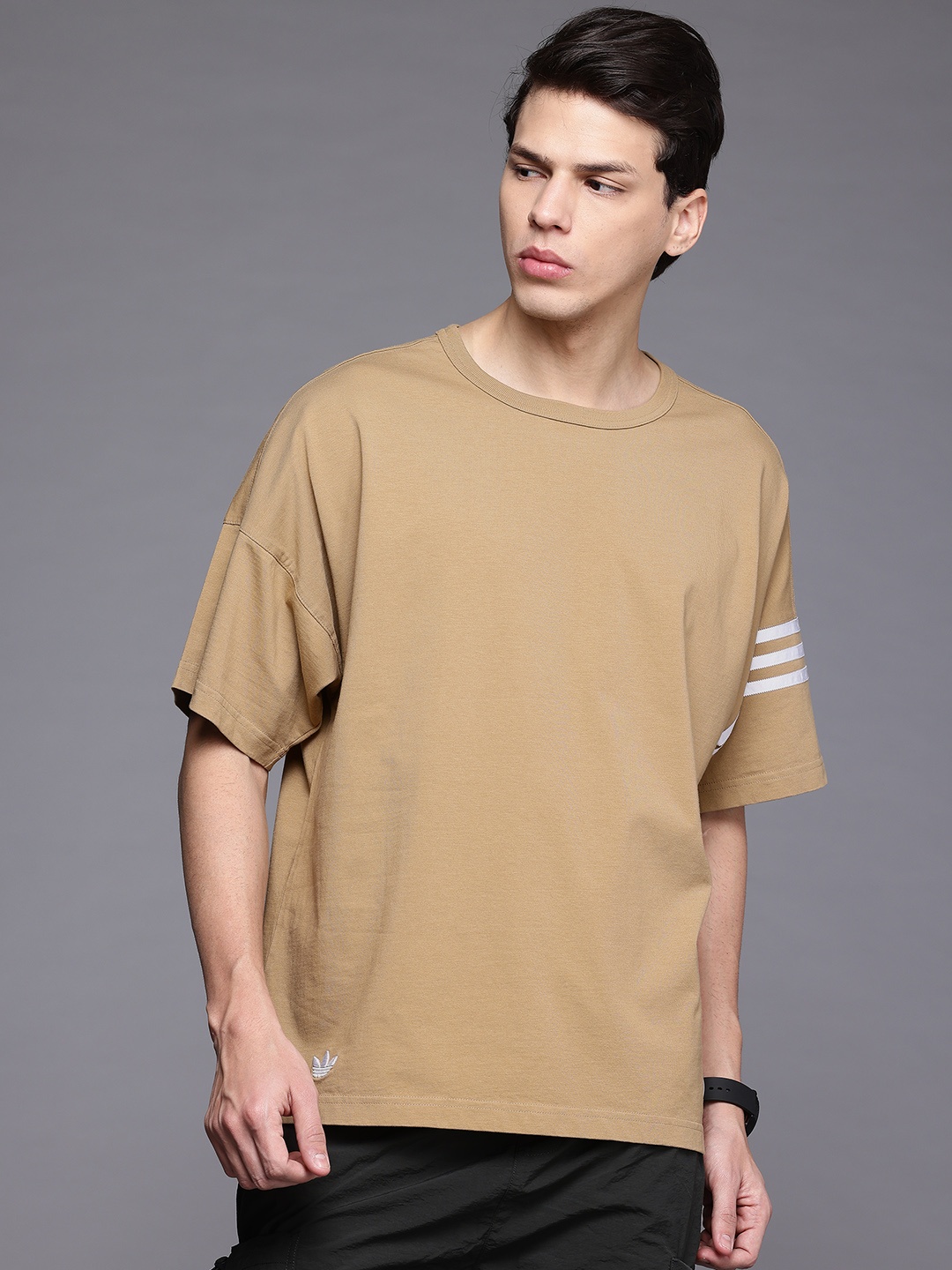 

ADIDAS Originals Neuclassics 3-Striped Oversize Pure Cotton T-shirt, Khaki
