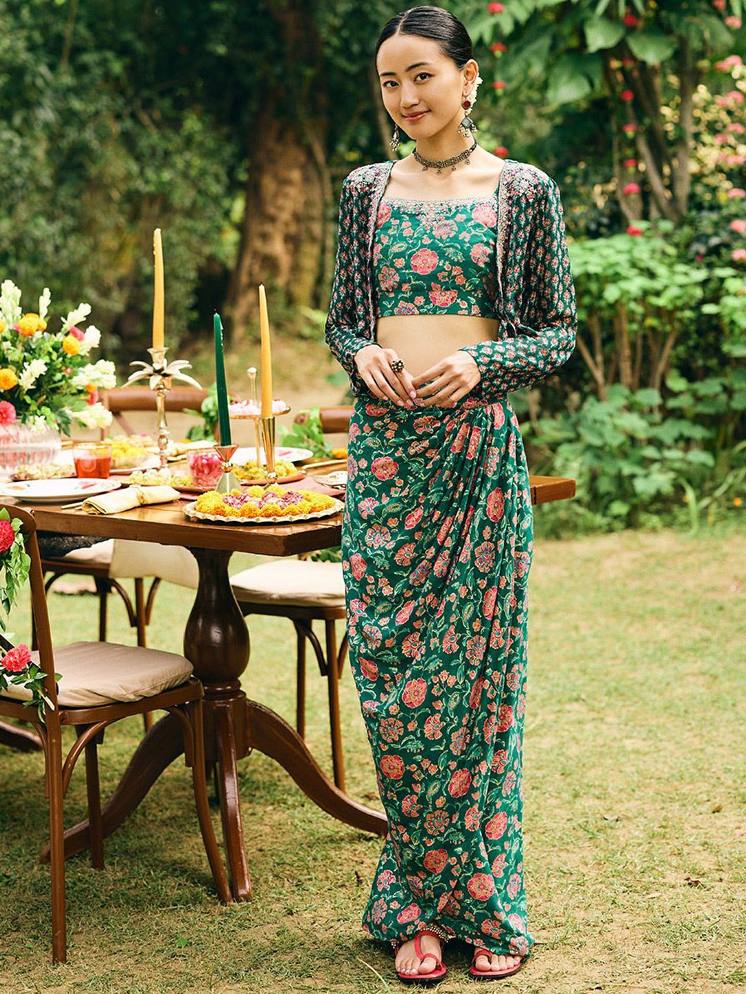 

Global Desi Floral Printed Shoulder Strap Crop Top With Skirt & Shrug, Green