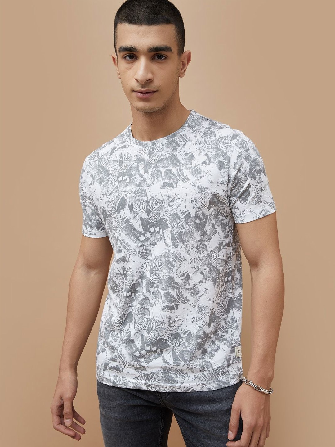 

Forca Men Abstract Printed Round Neck Cotton T-shirt, White