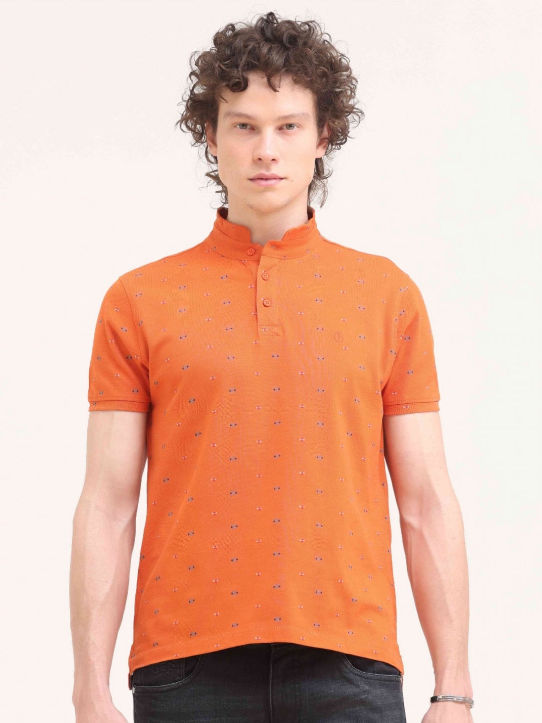 

Grit and Flair Men Printed Mandarin Collar Pockets Slim Fit T-shirt, Orange