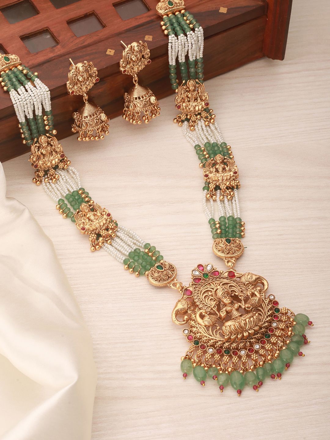 

Saraf RS Jewellery Gold-Plated Stone-Studded Lakshmi Motif Necklace & Earrings