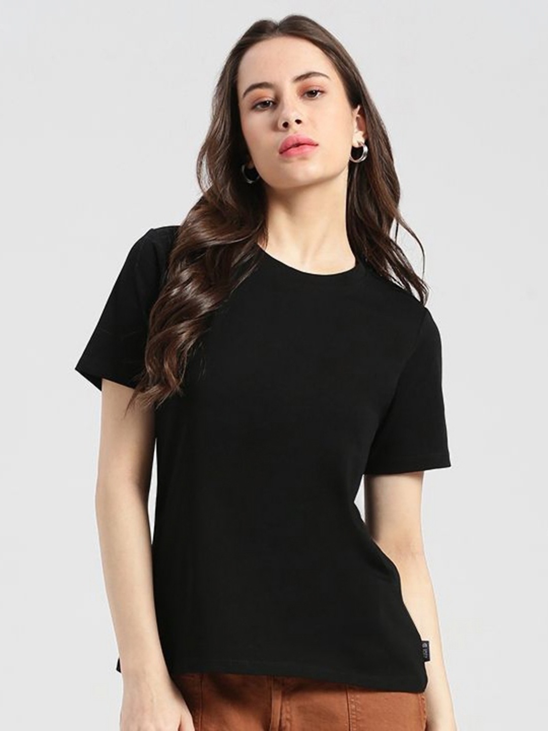 

Grit and Flair Women Solid Round Neck Cotton T-shirt, Black