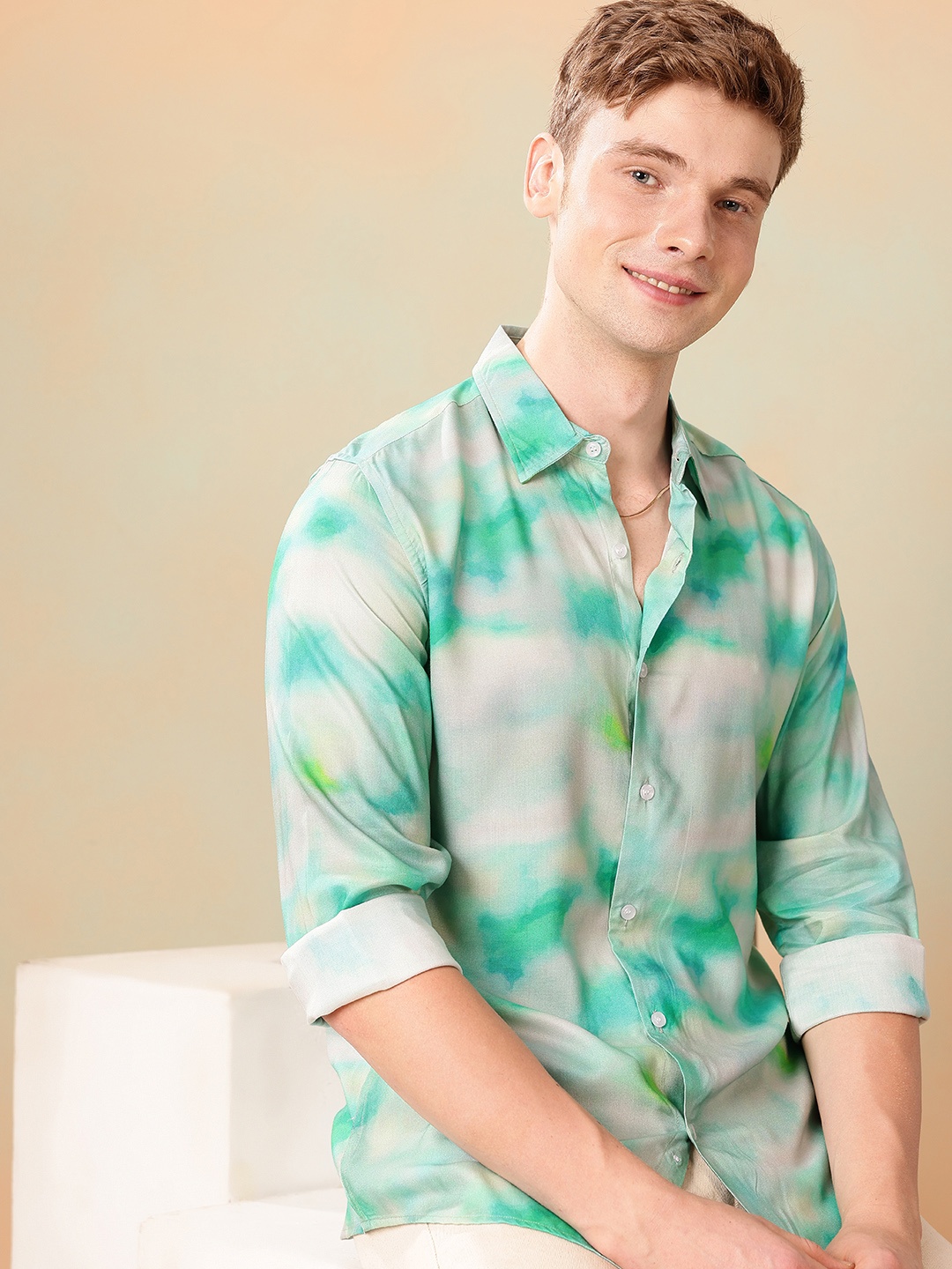 

Mast & Harbour Opaque Abstract Printed Casual Shirt, Green