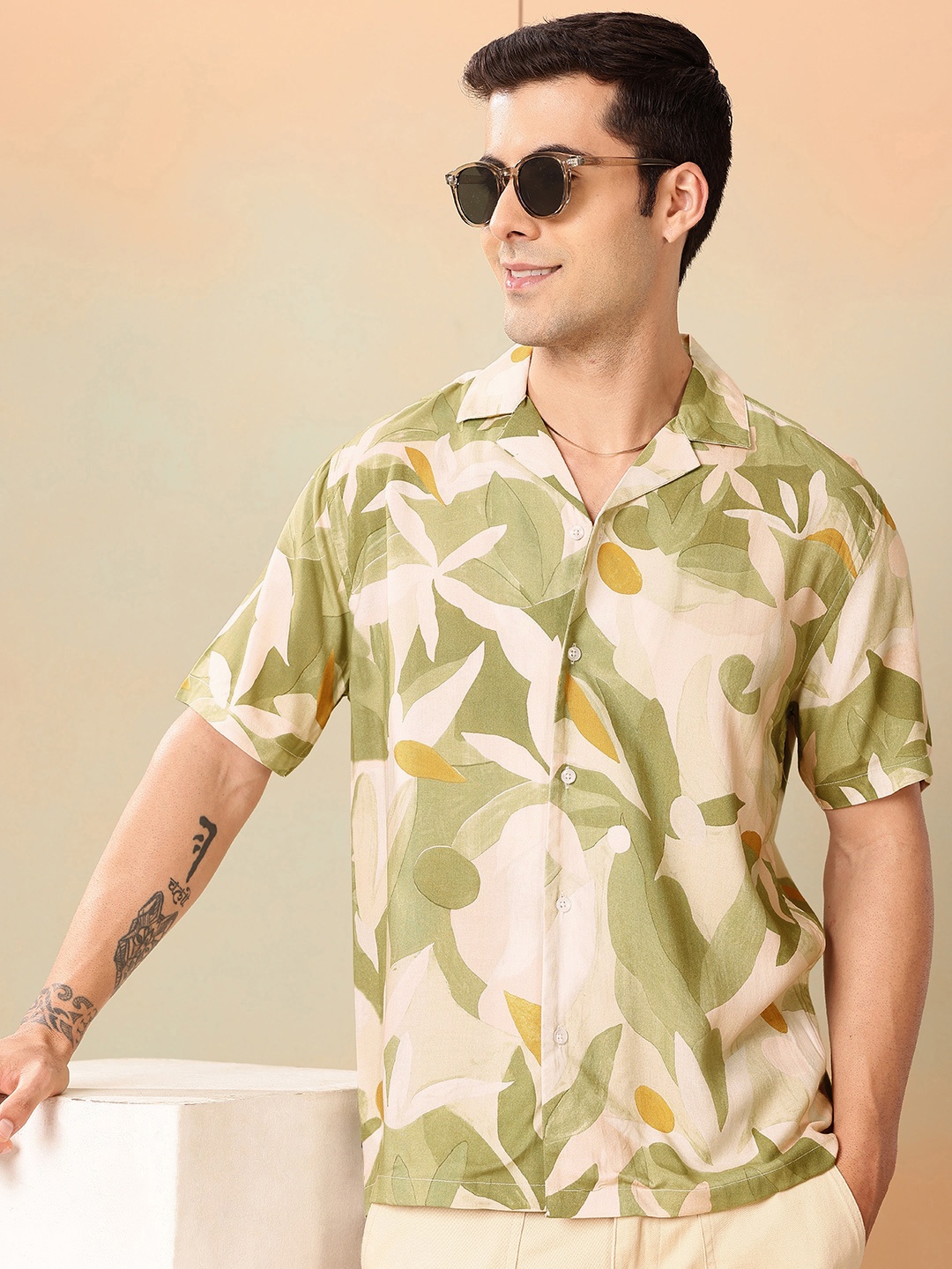 

Mast & Harbour Relaxed Fit Opaque Abstract Printed Casual Shirt, Green