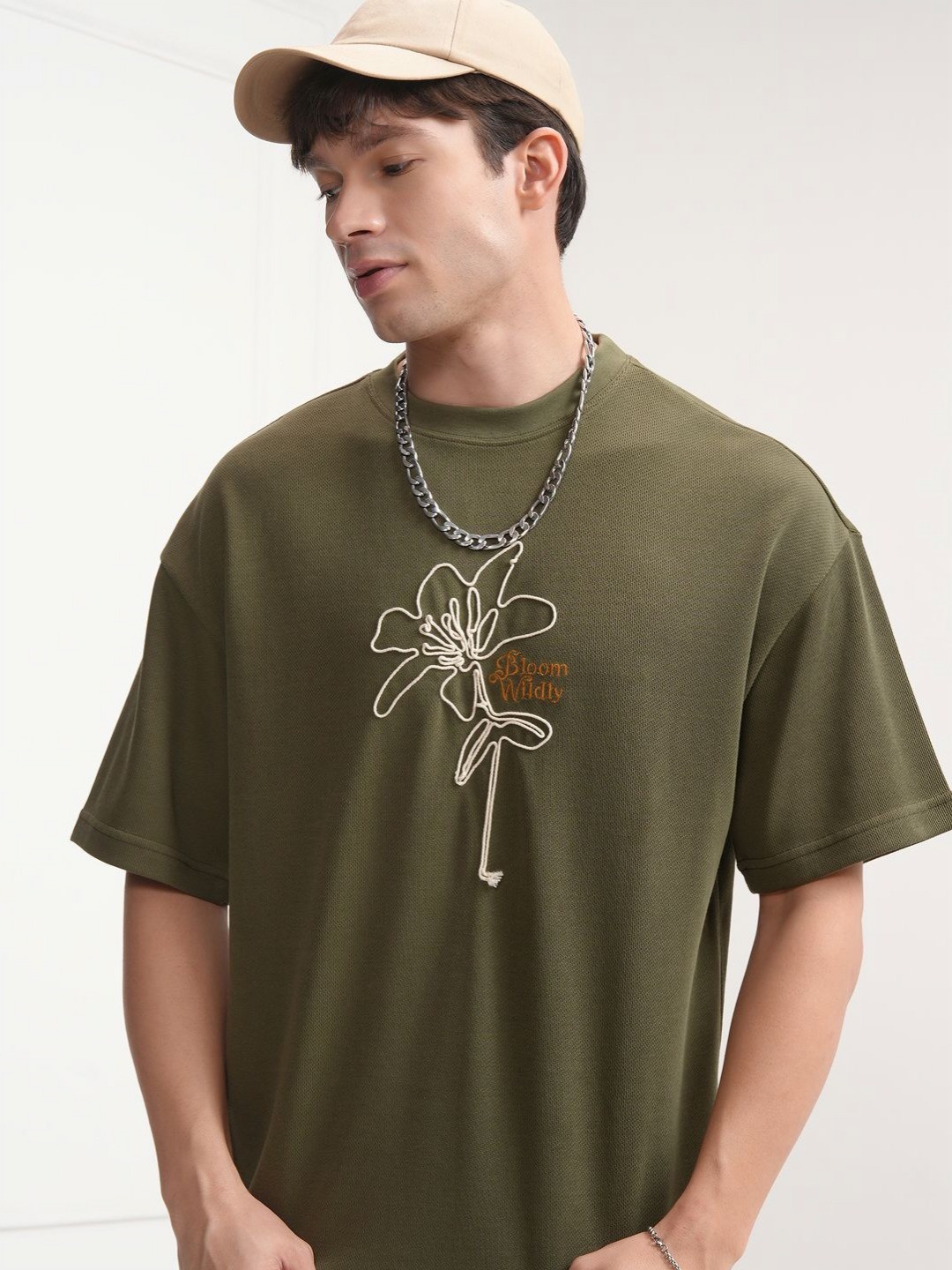 

HIGHLANDER Men Round Neck Self Design Drop Shoulder Oversized Tshirt, Olive
