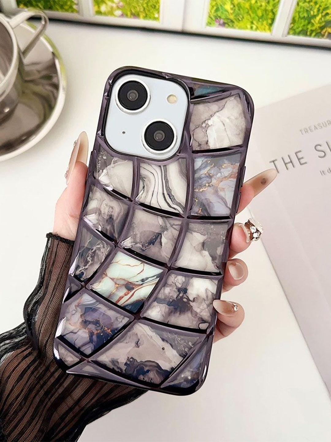 

Luxury Kase LK145 Electroplated iPhone 14 Plus Back Case, Black